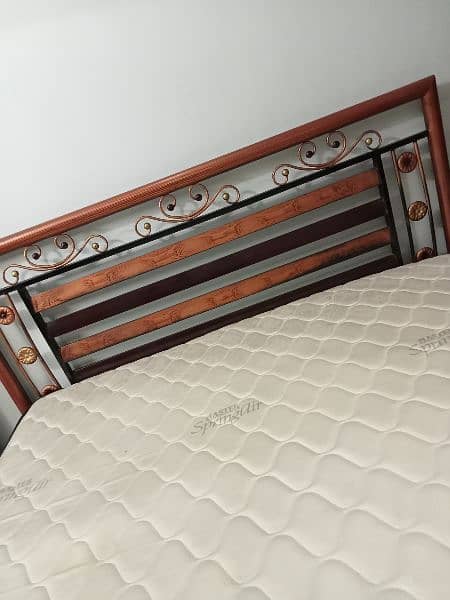 King Size Iron double bed (without mattress) with Computer Table 0