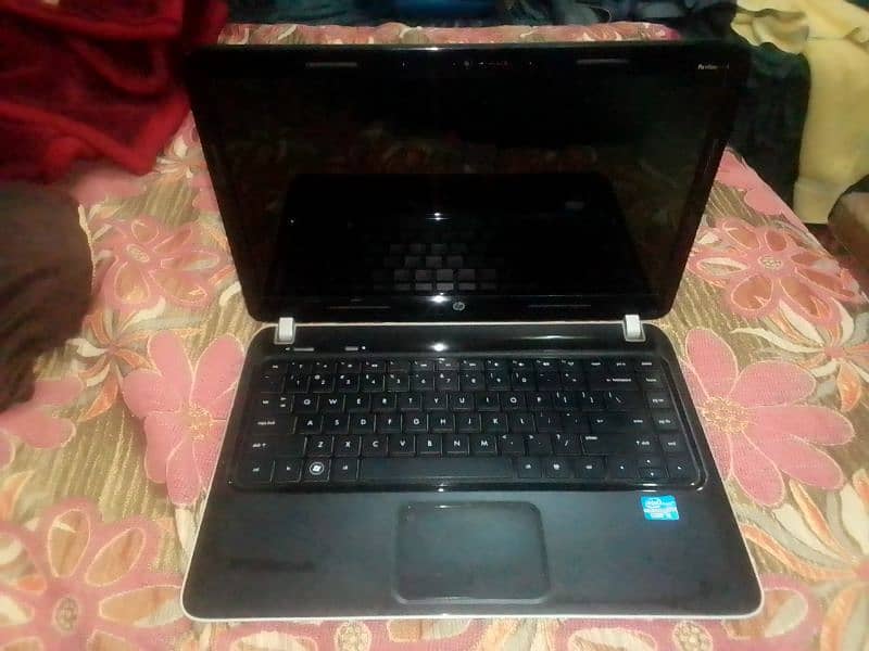 HP Pavilion DV4 Core I5 1