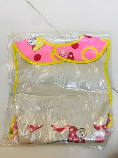 plastics aprons (large) and swim jacket prices mentions in tag prices