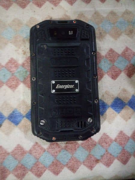 2 rugged mobiles 6