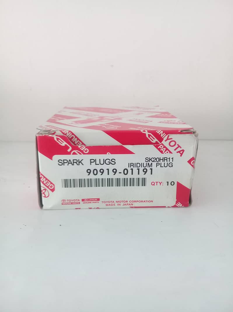 SK20HR11 Toyota Denso Spark Plug 0