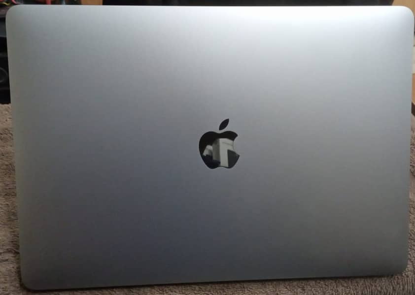 MacBook Air Used Stock Available 2015, 2017, 2019, 2020 10