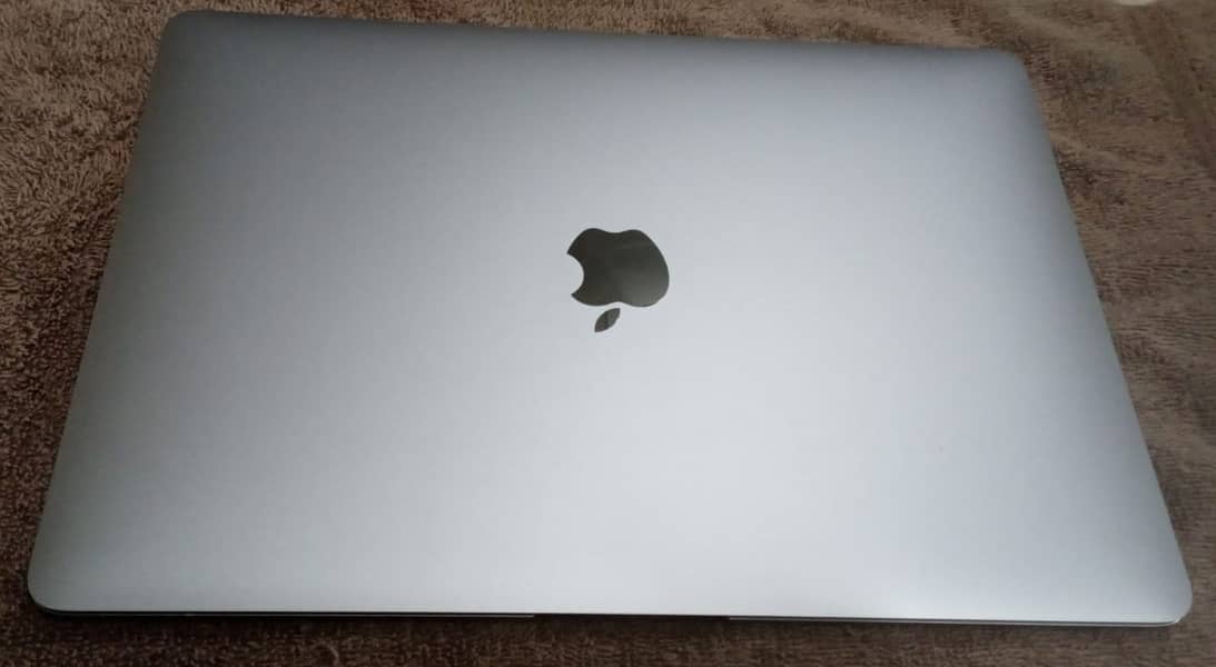 MacBook Air Used Stock Available 2015, 2017, 2019, 2020 12