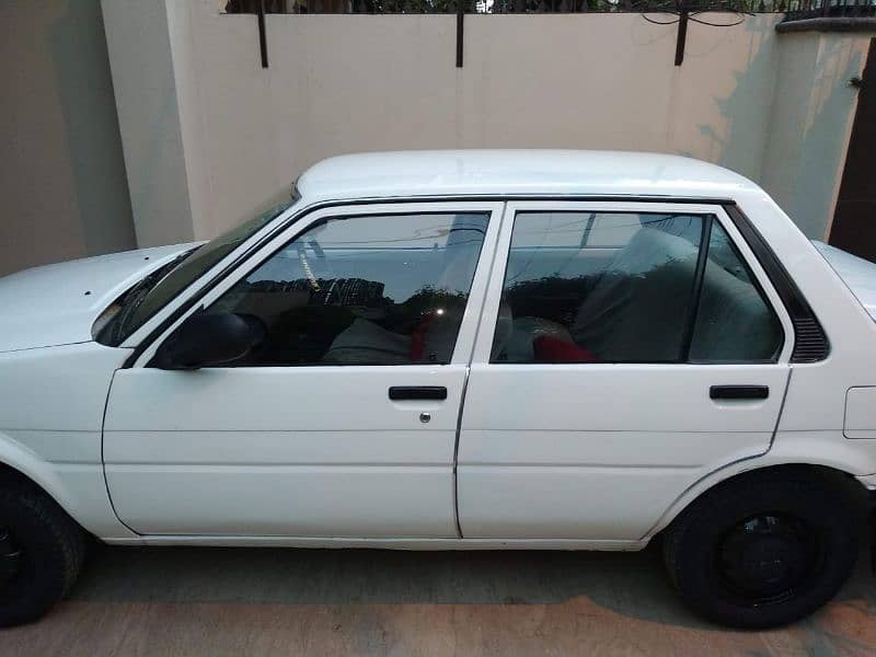 Toyota Corolla 86 Dx Saloon 11