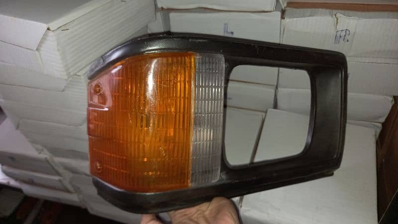 Garnish Parking light corolla 74+80+82+86+88+92 4