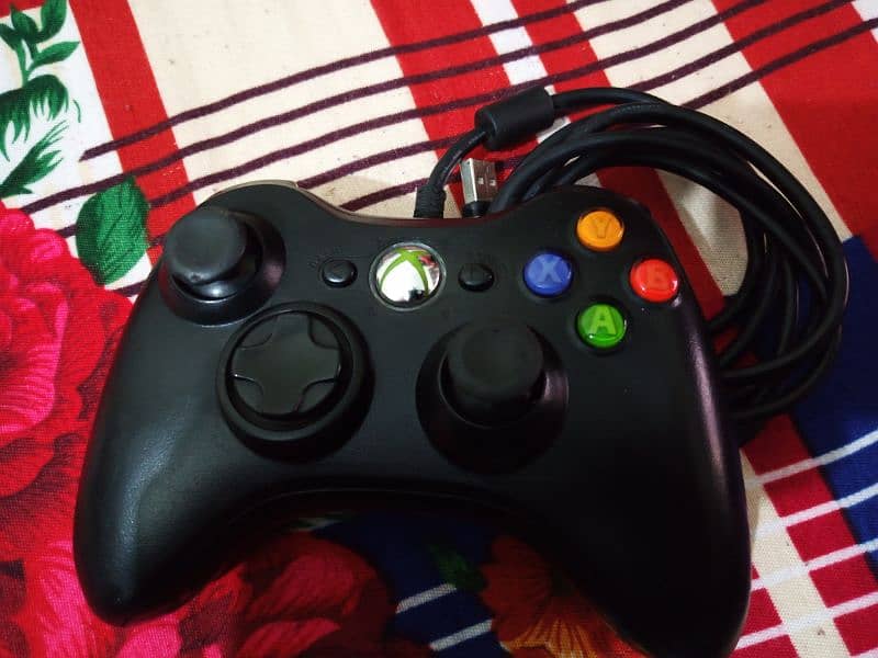Xbox 360 Wirless and wird controller available ps4 k bi available hy 11