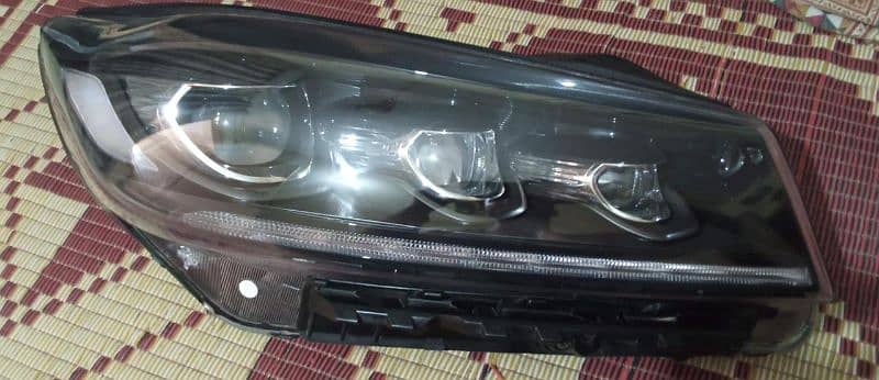 kia Sorento Bonnat/Head light /Bulk head/Diggi/Door 4