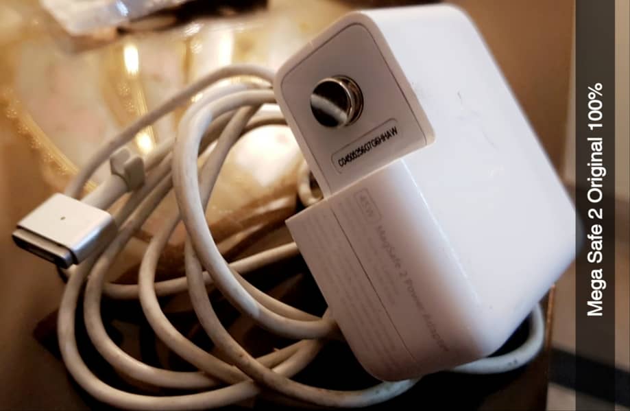 APPLE MAGSAFE 2 85W Laptop Charger Price in Pakistan
