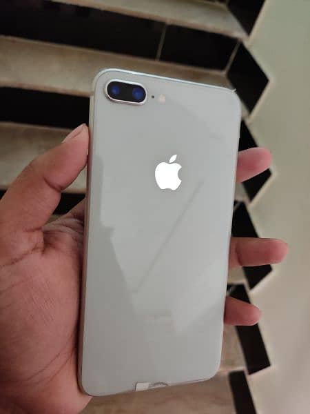 Iphone 8+ 1