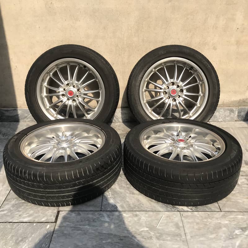 17 inch Japanese sports Alloy wheels with Dunlop low profile tyres 2