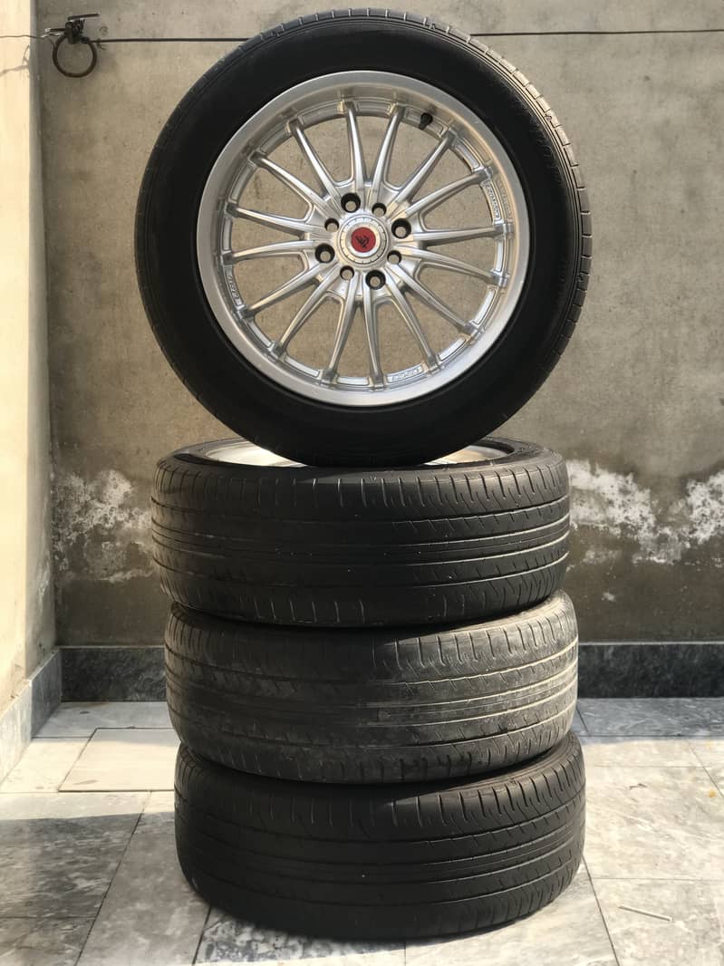 17 inch Japanese sports Alloy wheels with Dunlop low profile tyres 6