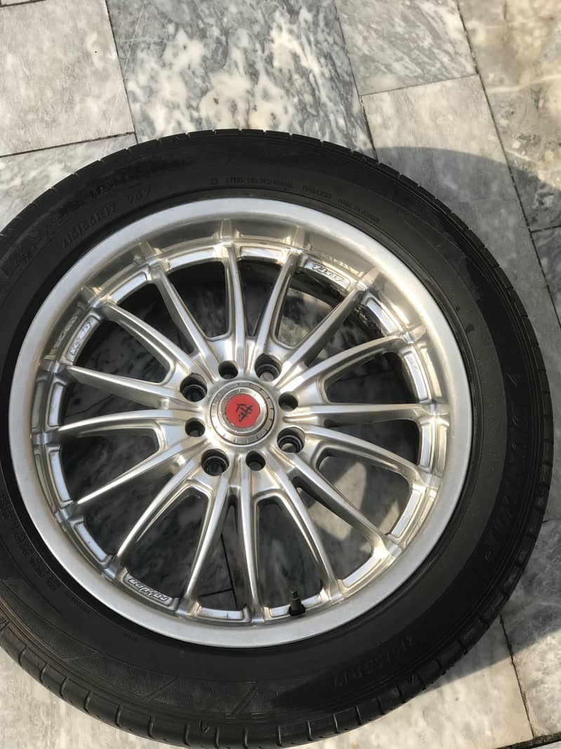 17 inch Japanese sports Alloy wheels with Dunlop low profile tyres 8