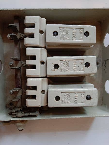 3 FACE MAIN SWITCH FOR SALE 2