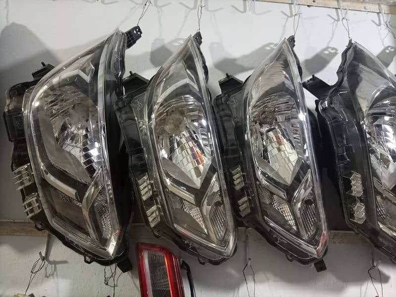 Mitsubishi EK Wagon 2021 Headlights 1