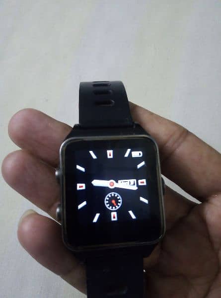 P1C Smart Watch 1