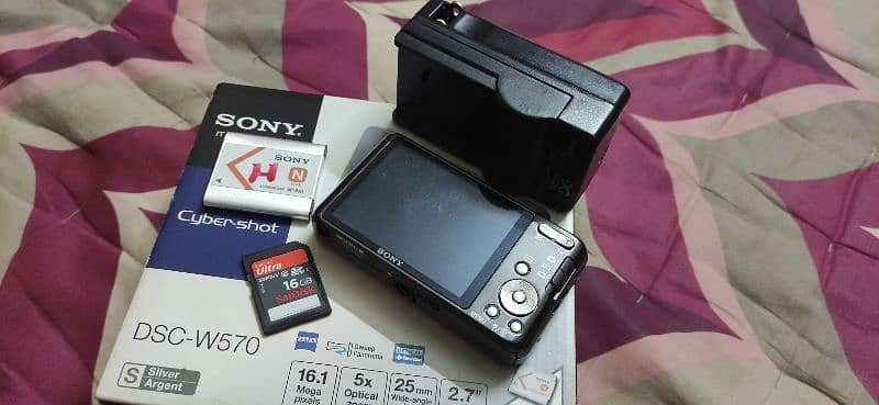 Sony 16.1 M. P. Cybershot (16GB Card) 3