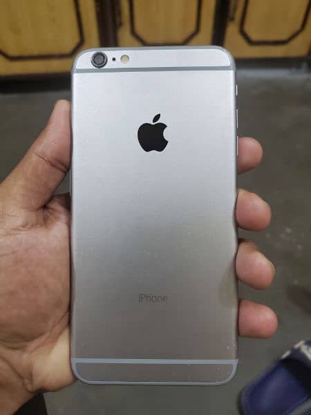 iPhone 6 plus for argent sale. 0