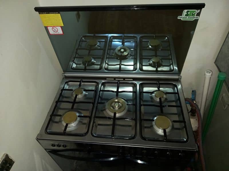 Cooking Range with 5 Golden Burners 2