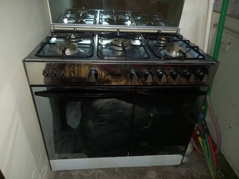 Cooking Range with 5 Golden Burners 4