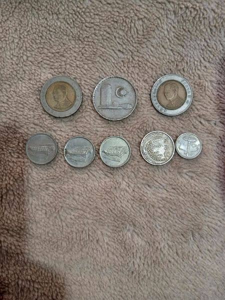 Coins - Diffrent Countries Coins - Read Ad First 5