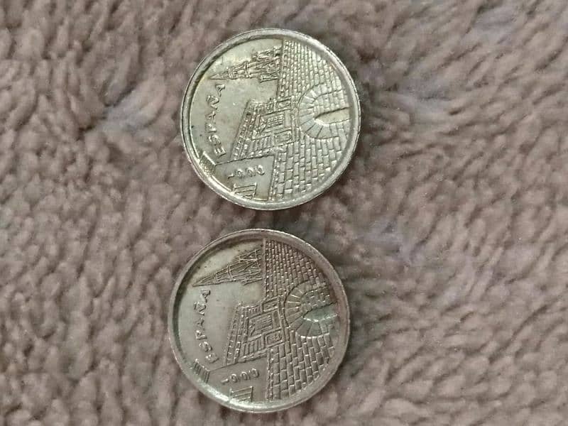 Coins - Diffrent Countries Coins - Read Ad First 9