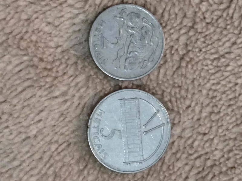 Coins - Diffrent Countries Coins - Read Ad First 17