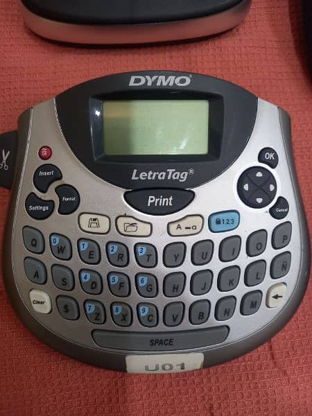 Dymo Label Printer handheld 8