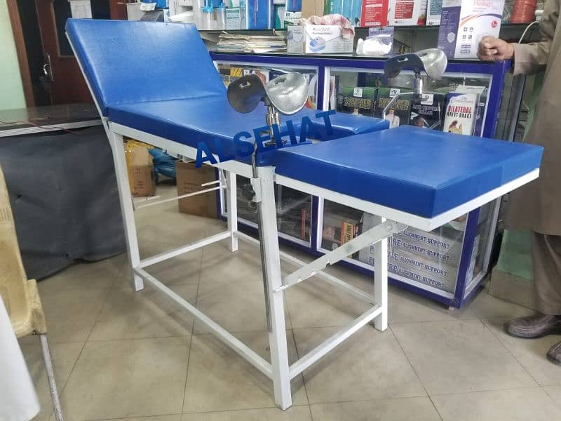 delivery couch dnc table with rod & belts. lithatomic poles optional 2