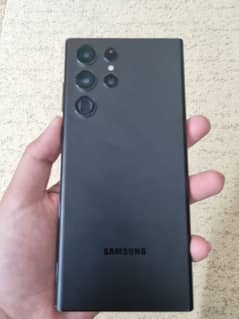 Samsung S22 Ultra 5G in black colour