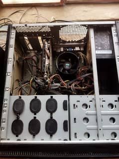 Mid range gaming pc 9.5/10 condition