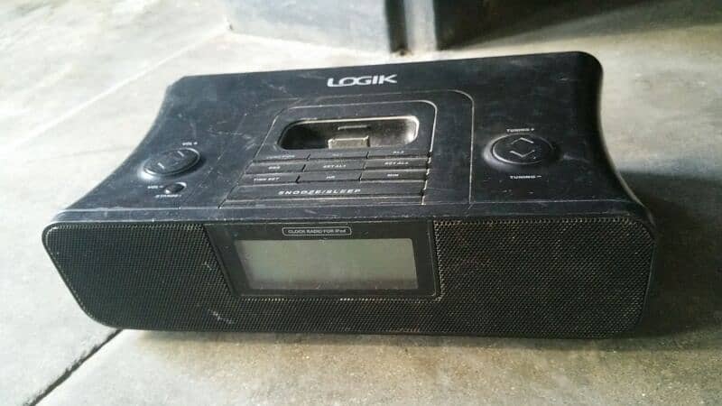 clock+Radio+Aux+ipod connect 0