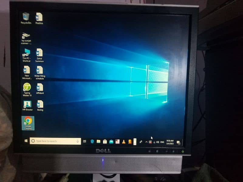 Dell Inspiron 570 AMD X4 PC with AMD Redeon Graphic Card 7500 Series 1