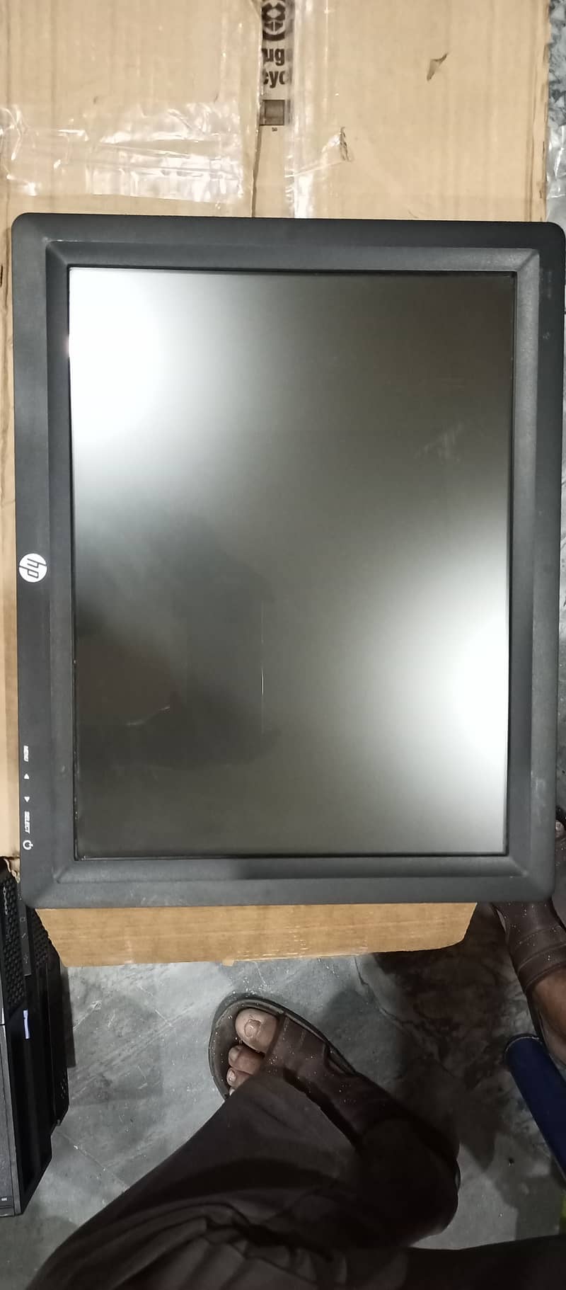 Touch Screen LCD Monitor 15 Inches to 24 Inches 9