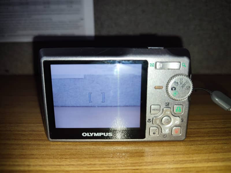 Olympus μ700 Digital Camera 5