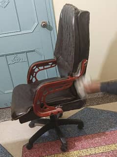 New Office chair Good Condition 0