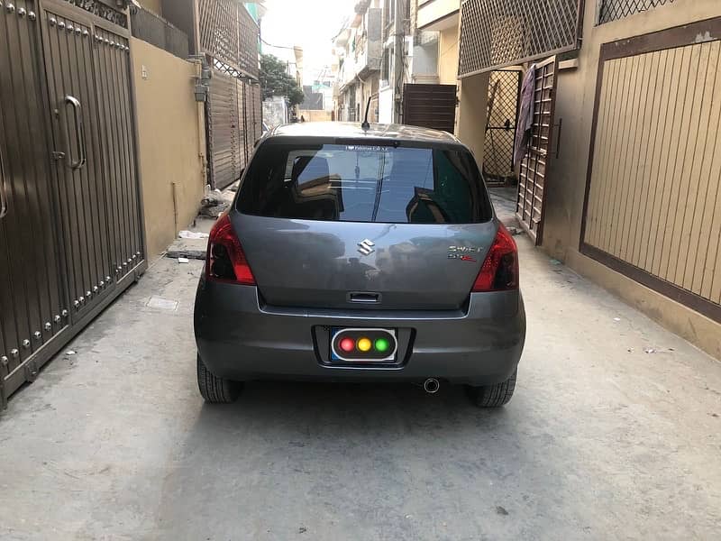 Suzuki Swift DLX 2011 for Sale 1