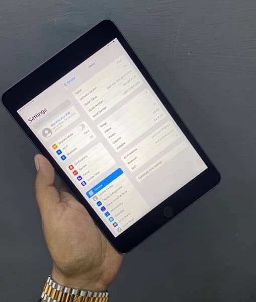 ipad mini5 64gb 10/10 condition exchaneg also 6