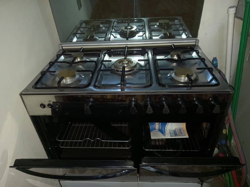 Cooking Range Oven ( 5 Golden Burners condition 10/10) 6