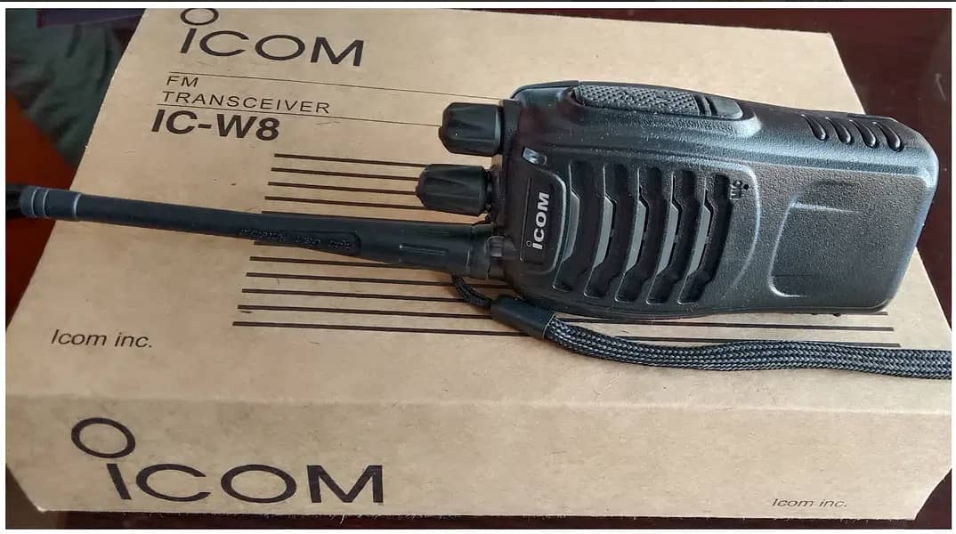 icom ic-W8 New Walkie talkie UHF 2-Way radio i-com wireless Woki toki 1