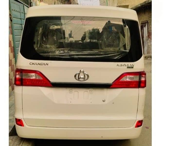 Changan Karvaan Plus APV / MPV 7 Seater available with AC + Free Wifi 2