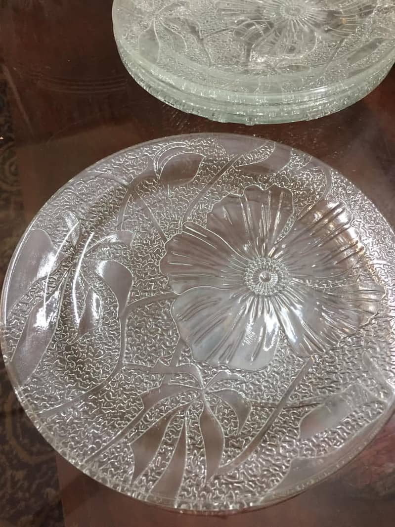 Glass bowl set 1