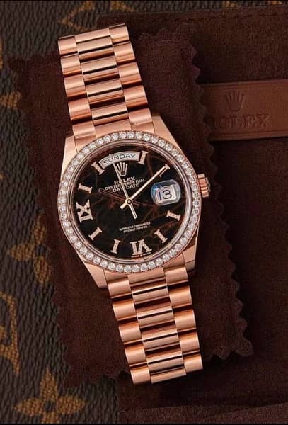 Rolex dealer here we deals all original luxury watches all Pakistan 0