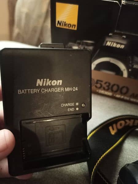 Nikon D5300 Complete box 7