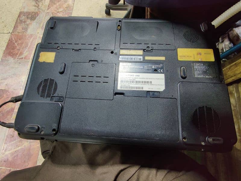 Toshiba Laptop 8