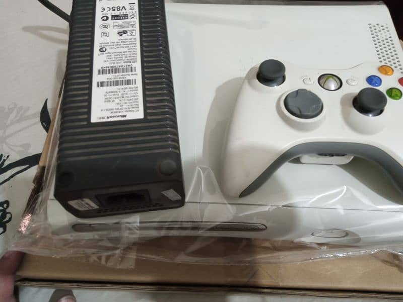 xbox360 with 50 games installed 1