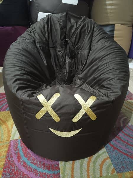 BEAN BAGS - SMILEY 1