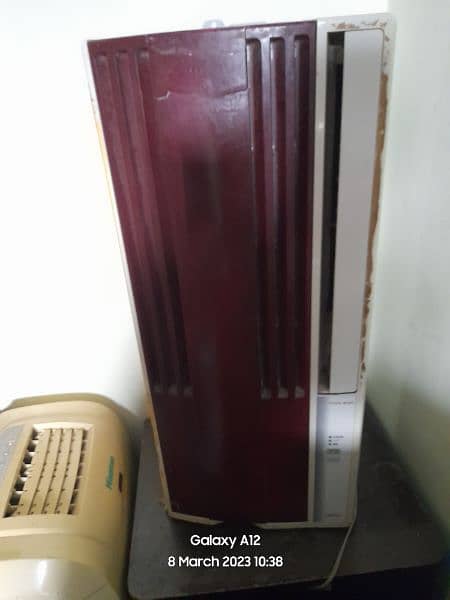 used(inverter A/c)( Protabal Ac) available in good price 9