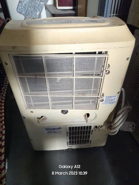used(inverter A/c)( Protabal Ac) available in good price 14