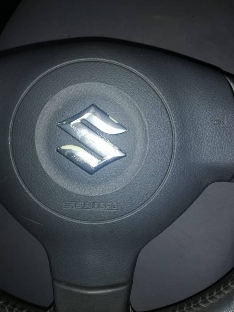 Suzuki swift multimedia steering 1