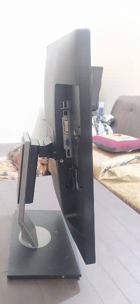 22 inch led monitor olx